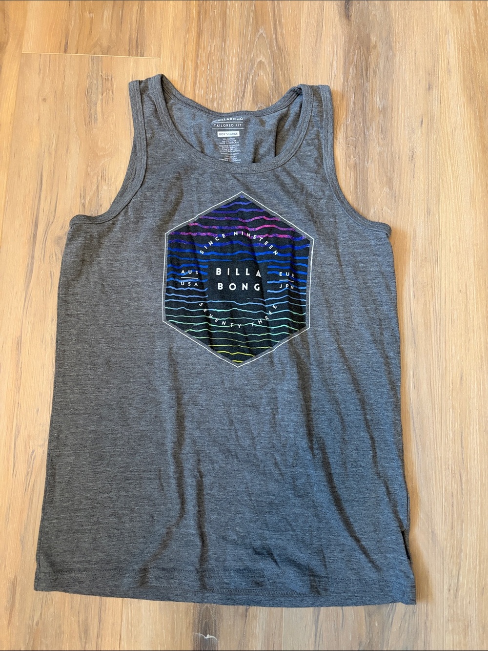 ( 2 for 10$) Billabong Charcoal Tank with Multicolor Hex Graphic